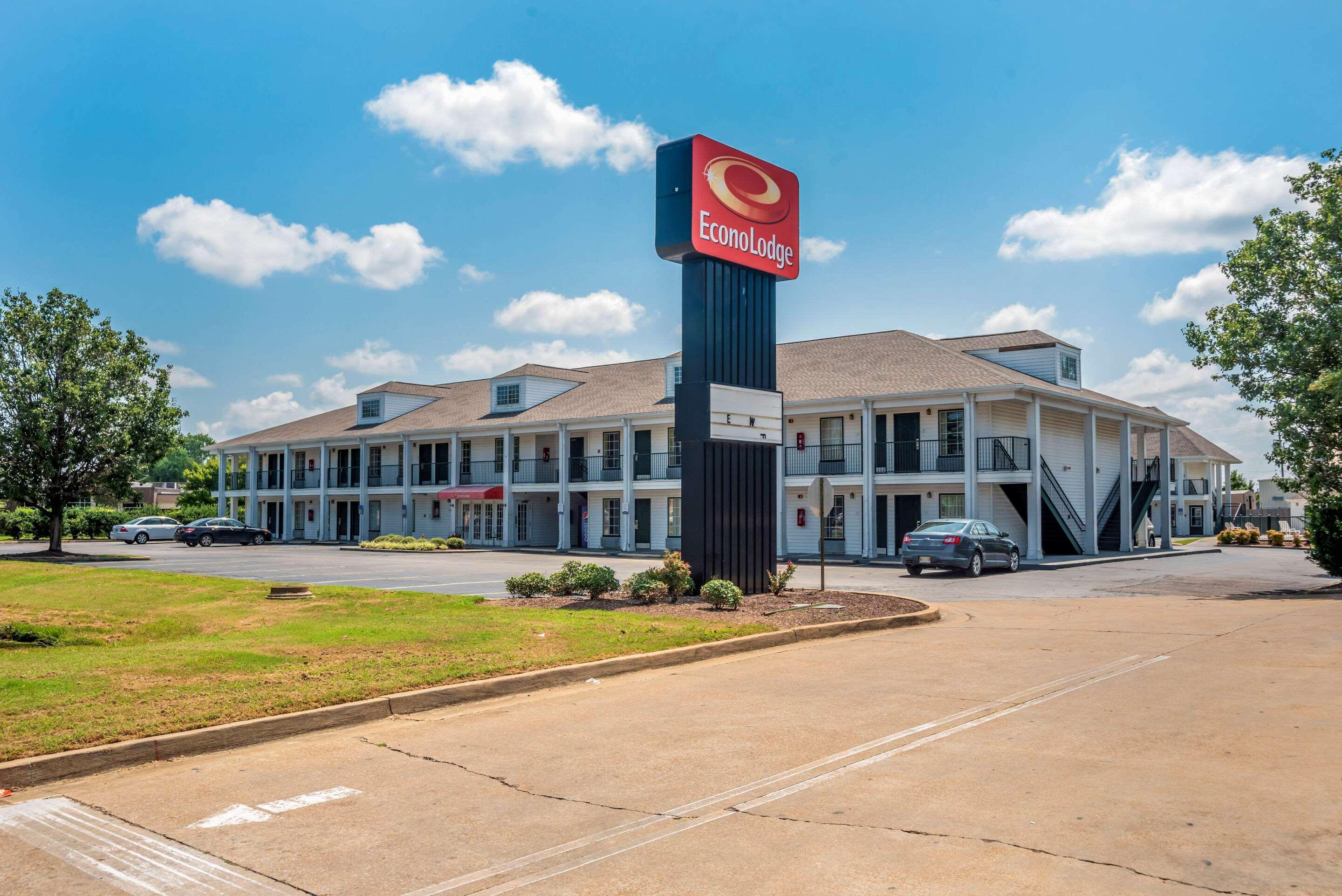 Econo Lodge Tupelo Exterior foto