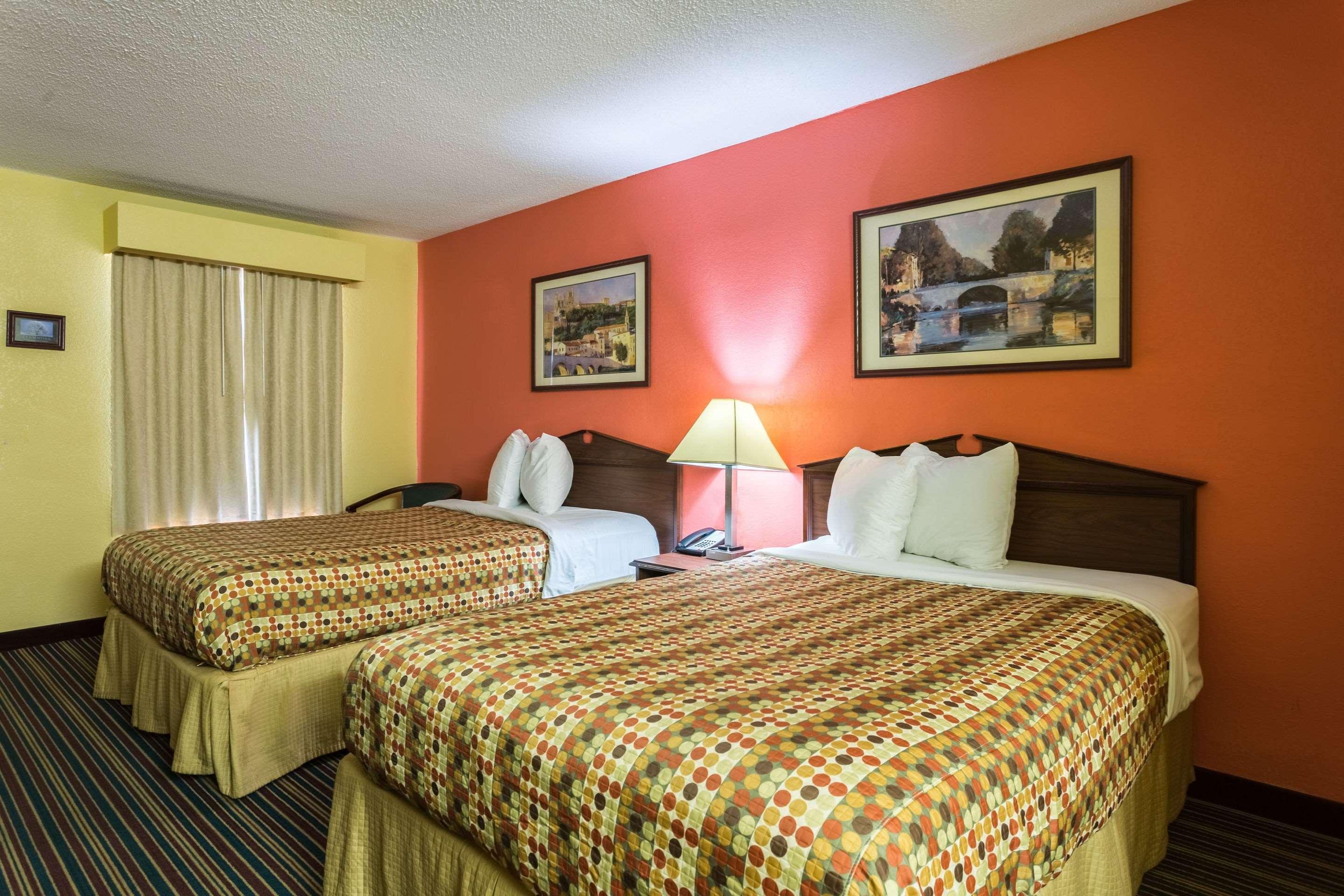 Econo Lodge Tupelo Exterior foto